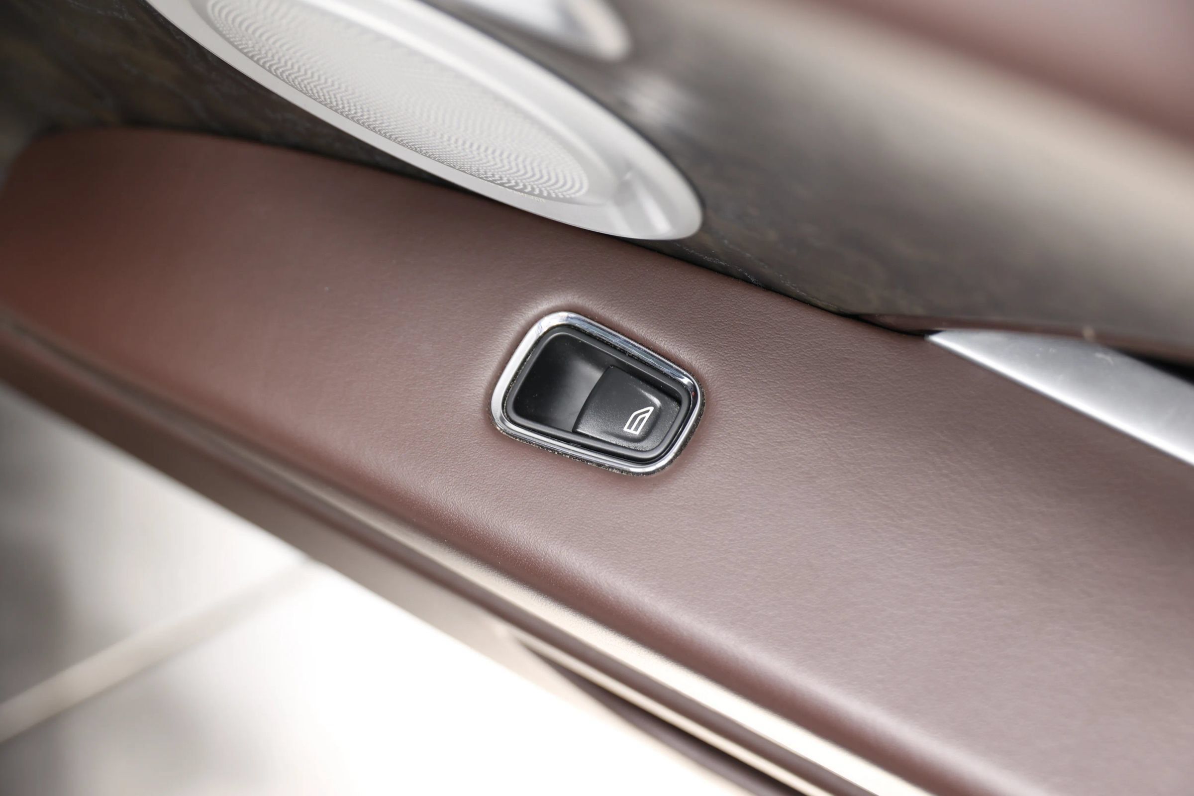Used 2019 Aston Martin DB11 Volante RWD image 74