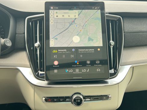 New 2026 Volvo XC90 B5 Ultra w/ Protection Package Premier image 23