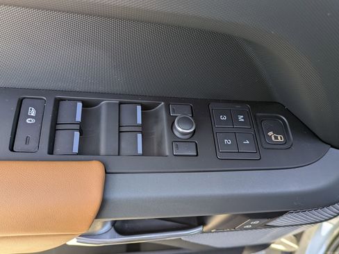 Used 2020 Land Rover Defender 110 X image 20