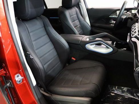 Used 2024 Mercedes-Benz GLE 350 4MATIC w/ AMG Line Exterior image 21
