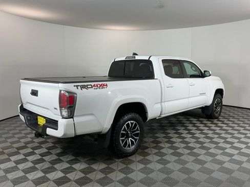 Used 2020 Toyota Tacoma TRD Sport image 4
