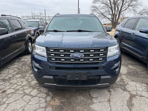 Used 2017 Ford Explorer XLT w/ Equipment Group 202A image 15