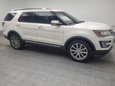 Used 2017 Ford Explorer Limited AWD/4WD image 11