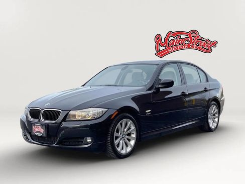 Used 2011 BMW 328i xDrive Sedan image 3