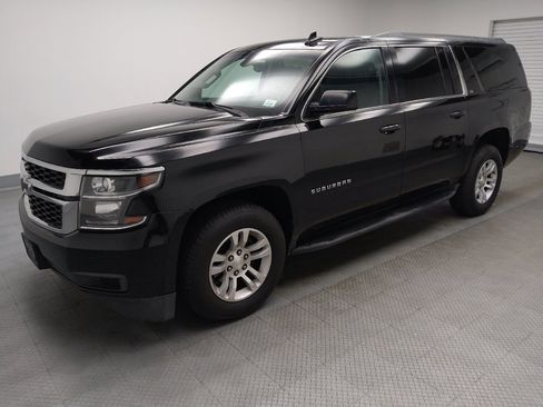 Used 2016 Chevrolet Suburban LS RWD image 2
