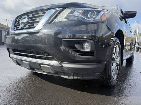 Used 2020 Nissan Pathfinder SV image 14