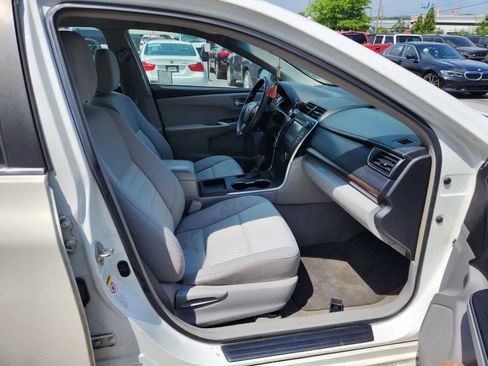 Used 2015 Toyota Camry LE FWD image 20
