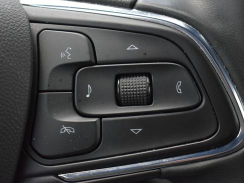 Used 2024 Buick Envista Sport Touring w/ Convenience I Package FWD image 22