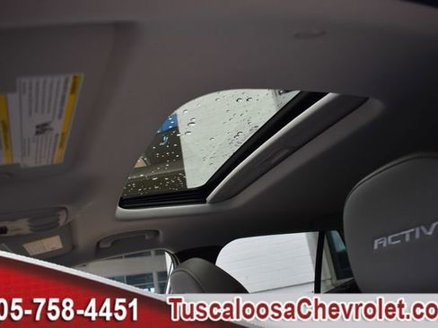 New 2026 Chevrolet Trax ACTIV w/ Sunroof Package image 17