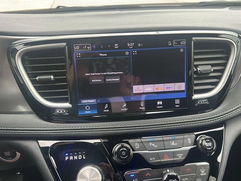 New 2026 Chrysler Pacifica Select image 27