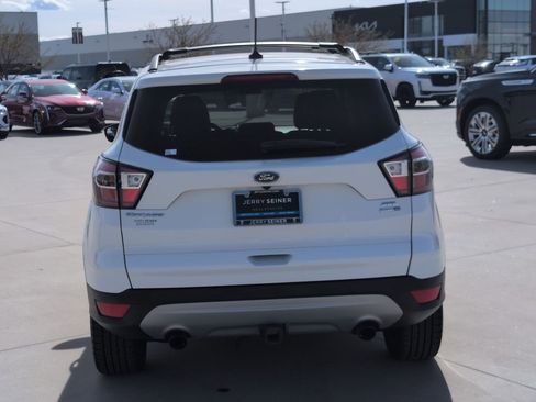 Used 2018 Ford Escape SEL image 4