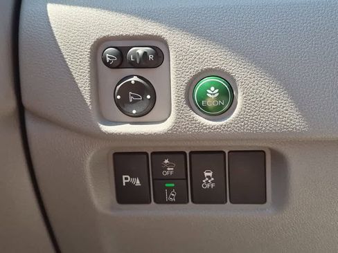 Used 2019 Honda Pilot Elite image 23