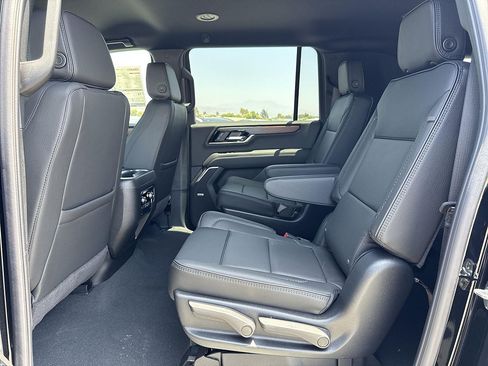 New 2026 GMC Yukon XL Denali RWD image 24