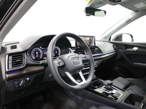 Used 2024 Audi Q5 2.0T Prestige w/ Prestige Package AWD/4WD image 15