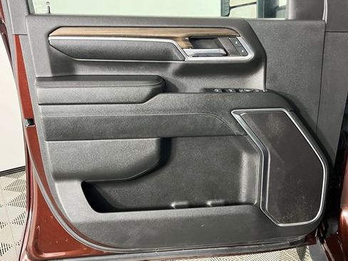 Used 2024 Chevrolet Silverado 2500 LT image 20