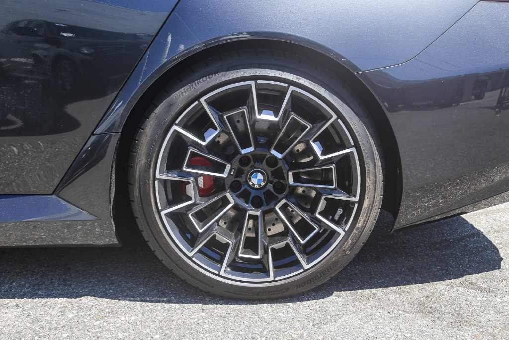 Used 2026 BMW M5 AWD/4WD image 8