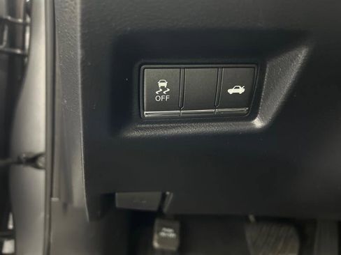 Used 2015 INFINITI Q50 Premium w/ Navigation Package image 16