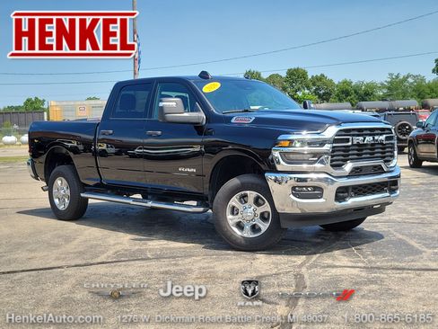 Used 2026 RAM 2500 Big Horn AWD/4WD image 1