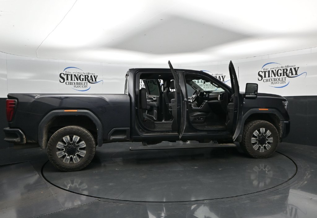 Used 2024 GMC Sierra 2500 Denali w/ Denali Reserve Package AWD/4WD image 36
