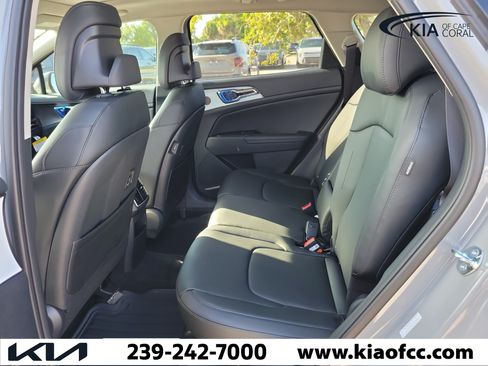 New 2026 Kia Sportage EX w/ EX Panorama Roof Package FWD image 12