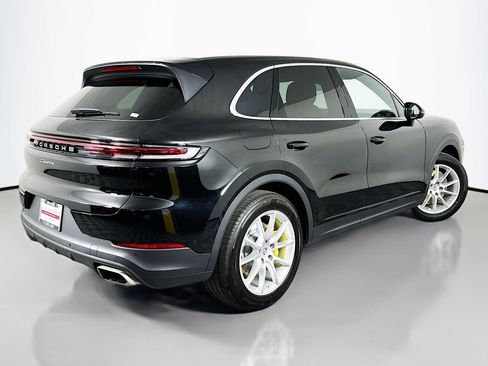Used 2024 Porsche Cayenne image 14