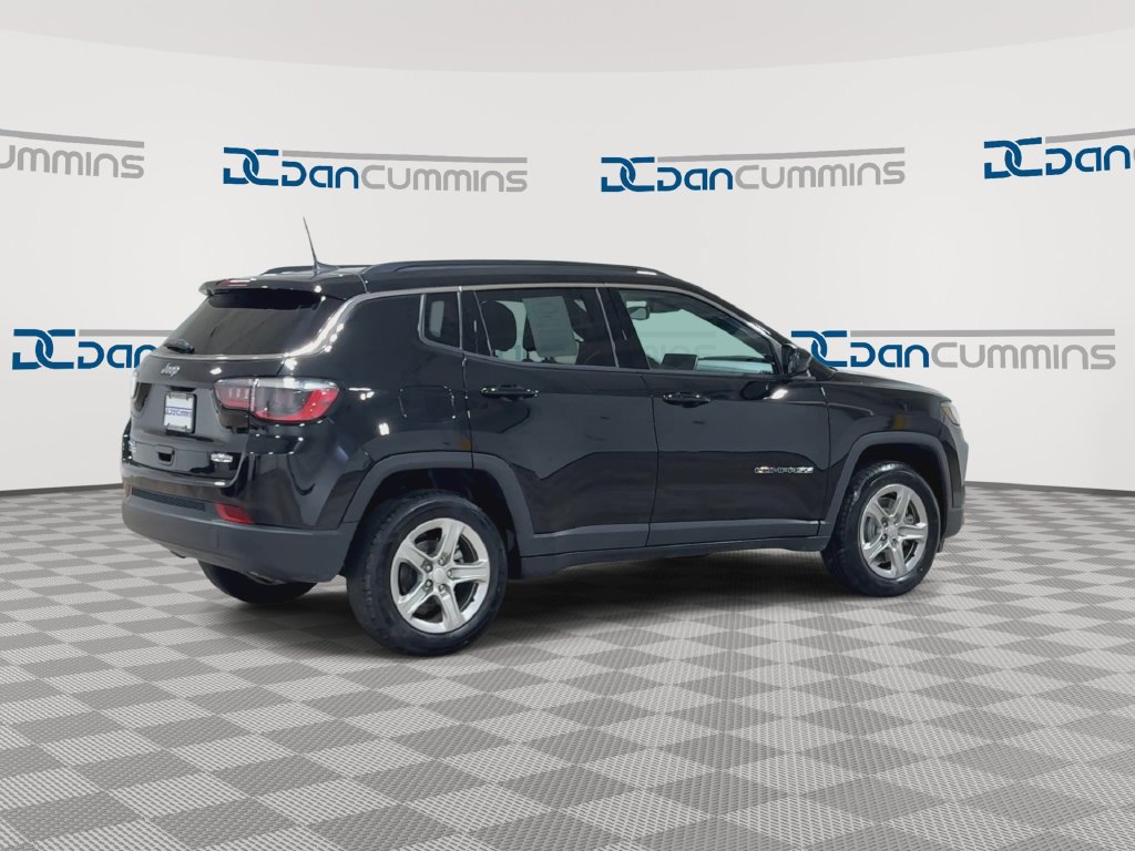 Used 2024 Jeep Compass Latitude AWD/4WD image 8