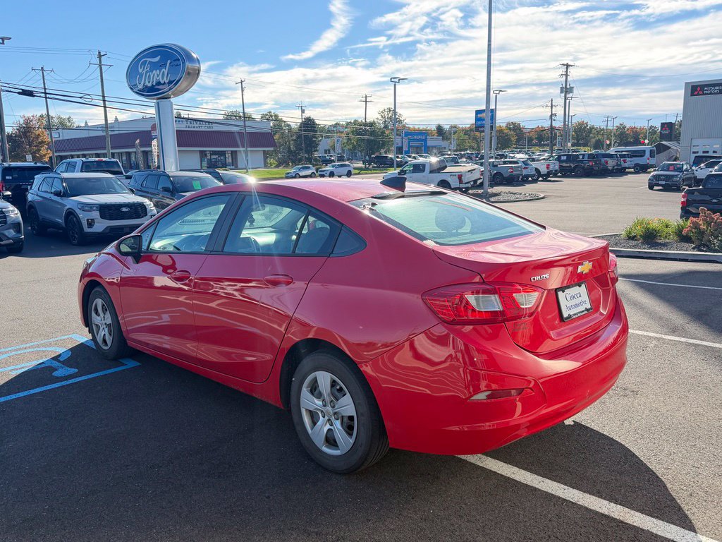 Used 2017 Chevrolet Cruze LS FWD image 8