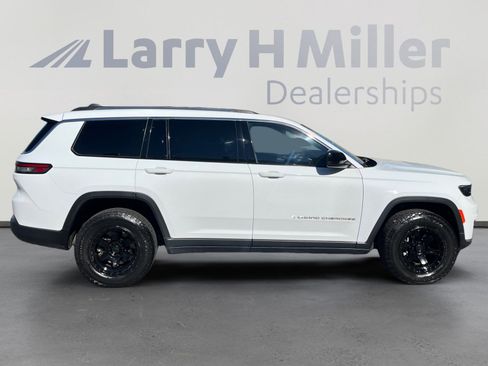 Used 2021 Jeep Grand Cherokee L Laredo w/ Luxury Tech Group I image 6