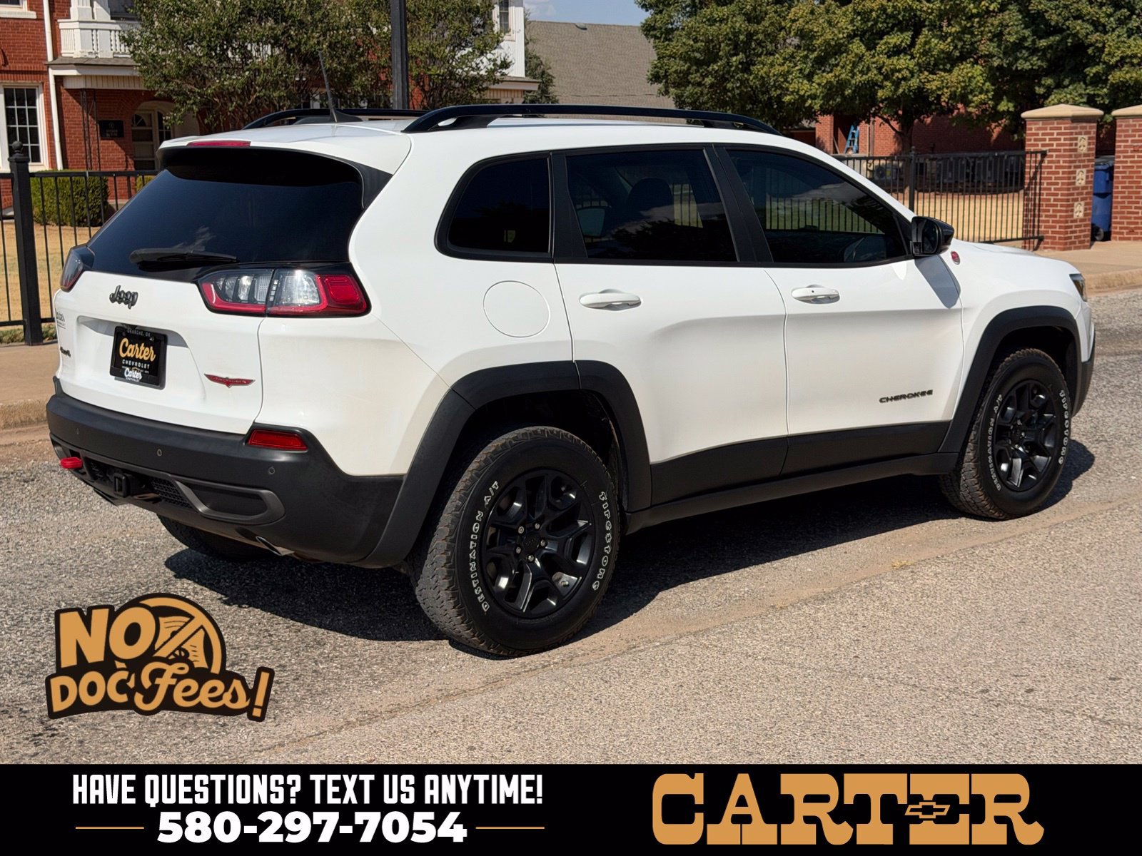 Used 2022 Jeep Cherokee Trailhawk w/ Comfort/Convenience Group AWD/4WD image 5