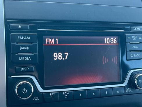 Used 2015 Nissan Frontier SV w/ SV Value Truck Package image 17