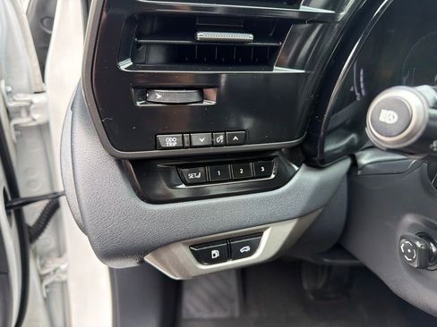 Used 2024 Lexus RX 350 AWD w/ Convenience Package image 10