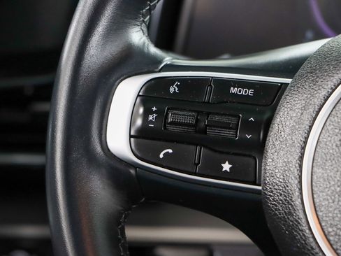 Used 2024 Kia Sportage EX FWD image 13