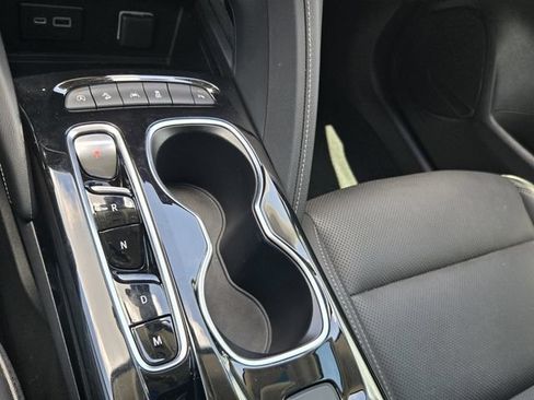 Used 2023 Buick Envision Essence AWD/4WD image 20