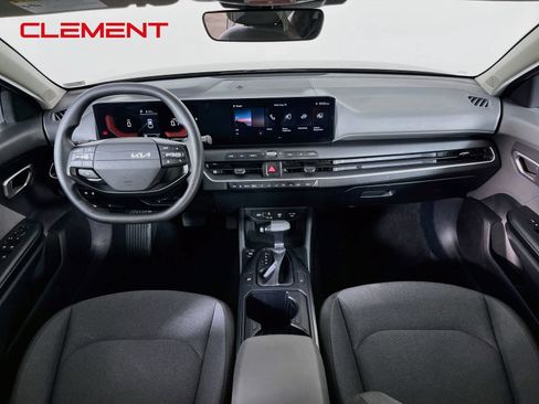 Used 2025 Kia K4 FWD image 11