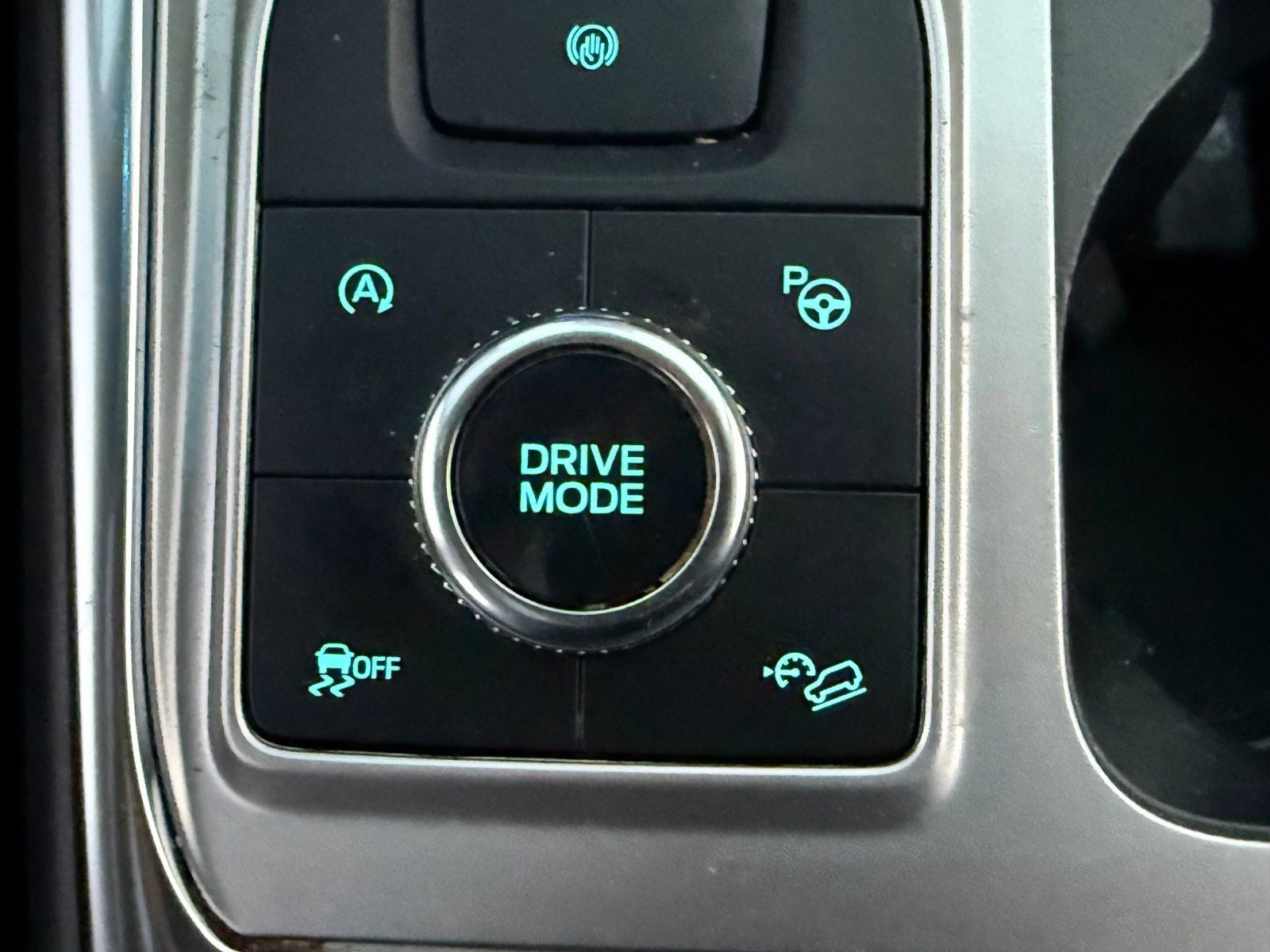 Used 2020 Ford Explorer ST w/ ST Street Pack AWD/4WD image 30