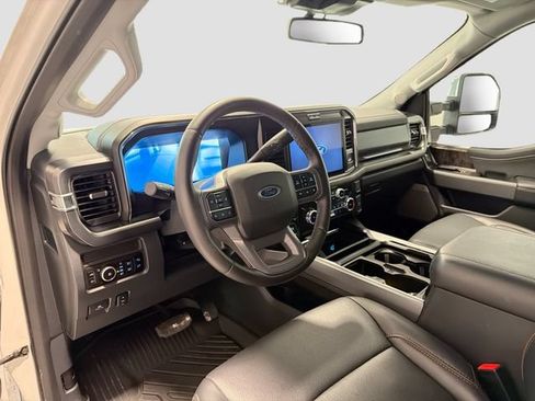 Used 2025 Ford F350 Lariat w/ Chrome Package AWD/4WD image 8