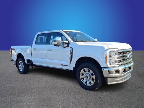 Used 2025 Ford F250 King Ranch w/ Chrome Package image 2