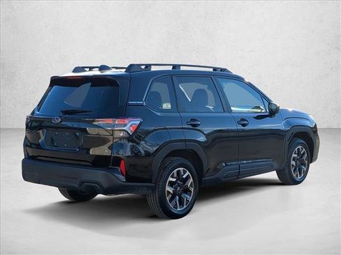 Certified 2025 Subaru Forester Premium image 5