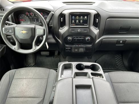 Used 2019 Chevrolet Silverado 1500 Custom image 3