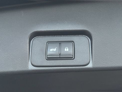 Used 2023 Nissan Rogue SV w/ SV Premium Package AWD/4WD image 11