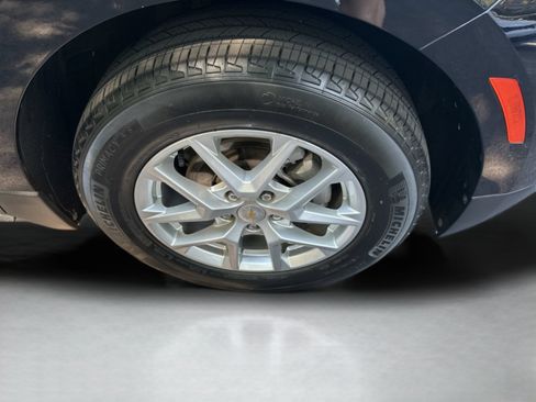 Used 2024 Chevrolet Equinox LT FWD image 28