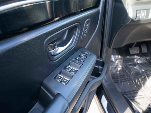 Used 2024 Honda Pilot Touring image 7