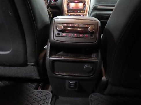 Used 2016 GMC Acadia Denali image 25