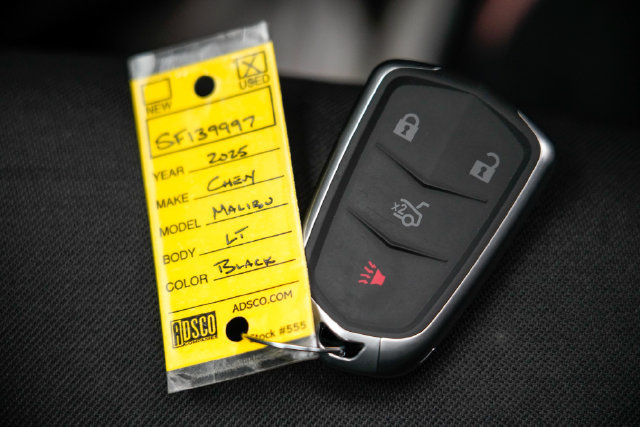Used 2025 Chevrolet Malibu LT FWD image 35