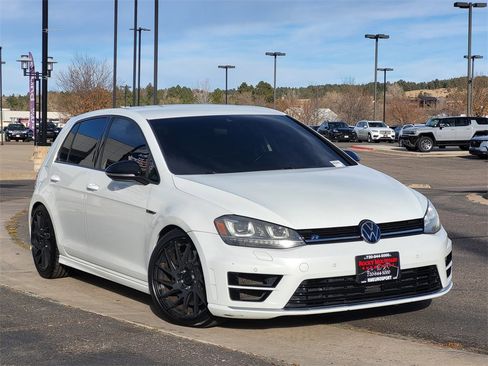 Used 2017 Volkswagen Golf R 4-Door image 3