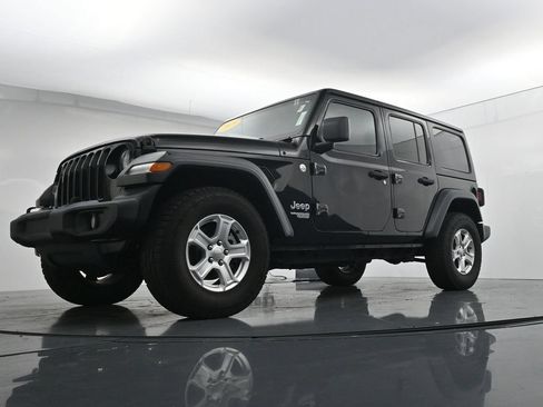 Used 2019 Jeep Wrangler Unlimited Sport S AWD/4WD image 34