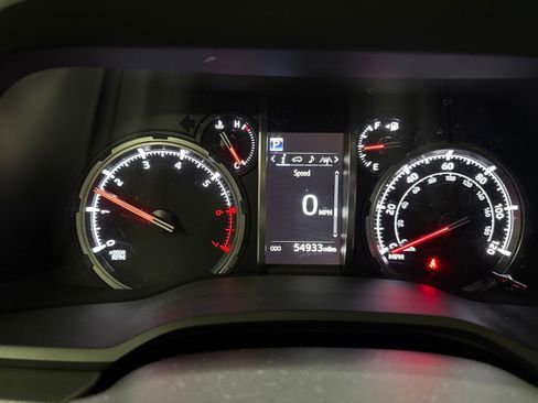 Used 2021 Toyota 4Runner TRD Off-Road image 17