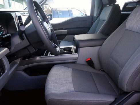 Used 2025 Ford F250 XLT image 16