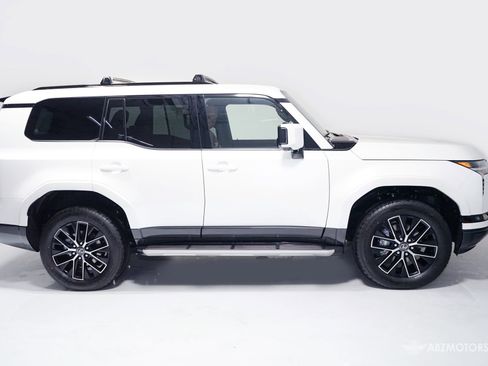 Used 2026 Lexus GX 550 w/ Cold Area Package image 3