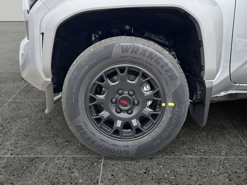 New 2025 Toyota Tacoma TRD Sport image 9